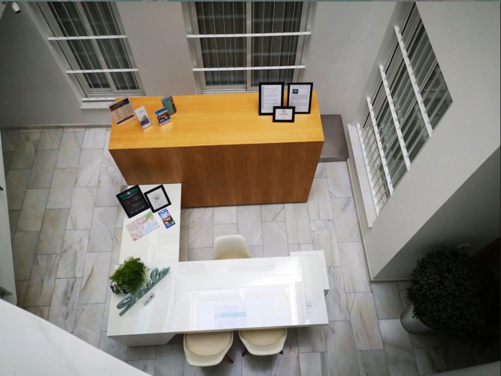 Suites Del Pintor Málaga Exterior foto